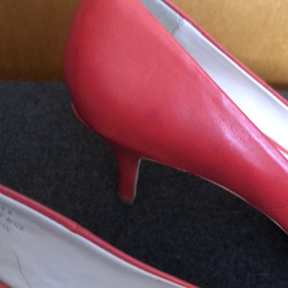 Coral coloured 2.75 inch heels - Picture 4 of 6